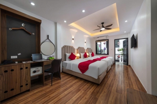 DELUXE TRIPLE ROOM