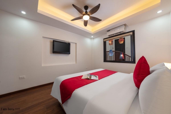 DELUXE DOUBLE ROOM