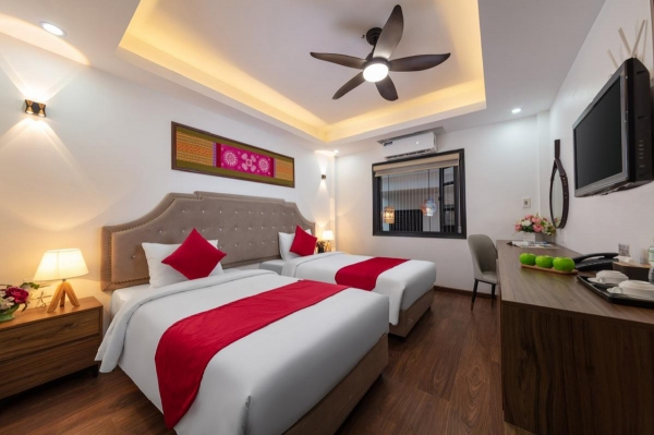 DELUXE TWIN ROOM
